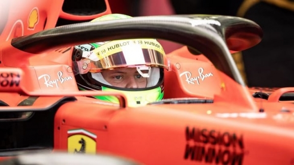 За руль «Феррари» в «Формуле-1» снова сел Шумахер