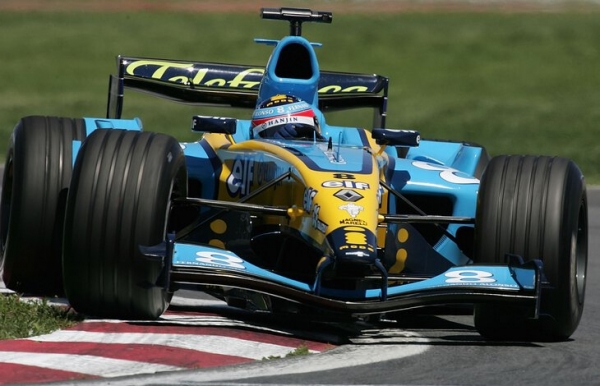 Гоночная мощь Фернандо Алонсо – в даре контроля передних колес болида «Ф-1». Без него и с неудобным рулем чемпион бессилен