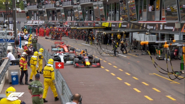 Монако – проклятое место для лидеров «Ф-1»: и Леклер, и Ферстаппен здесь постоянно фэйлили. Макс вырвался только в прошлом году