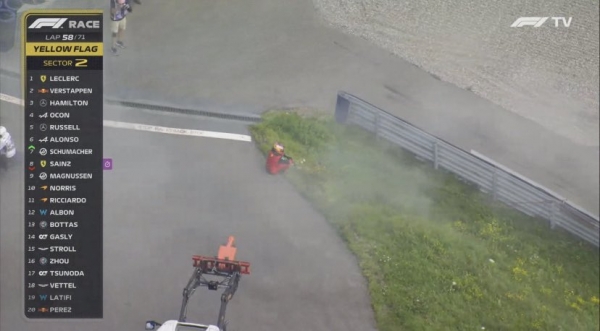 Грусть Гран-при Австрии: надежды Сайнса на титул сгорели с очередным мотором «Феррари». Карлос не вылазил из пылающего болида до последнего