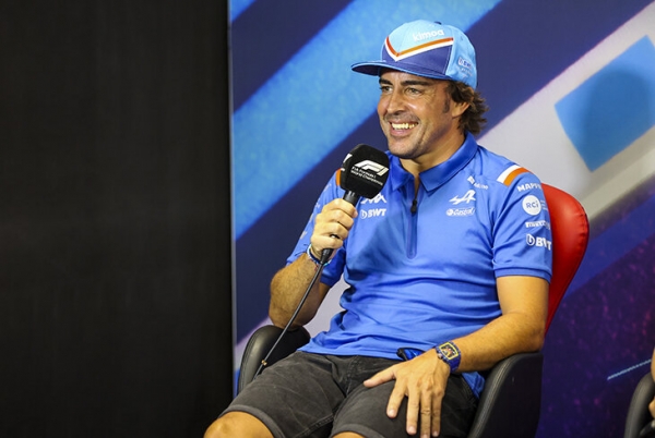 Чем Алонсо кормят, что он и в 41 рвет «Ф-1»? Фернандо – о диете, бургерах и буррито вне Гран-при и тренировочном плане на гоночную неделю