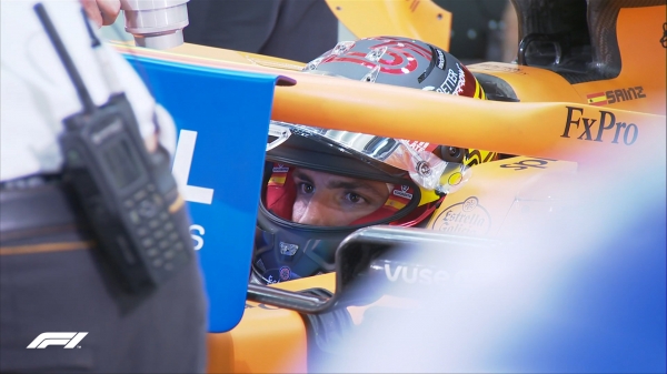 Гонщики «Формулы-2» смотрят собственную квалификацию из болида на смартфонах. Доказано сыном Шумахера