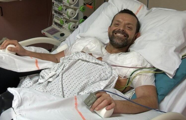 Хирурги впервые в истории пересадили человеку две чужие руки - Hi-News.ru