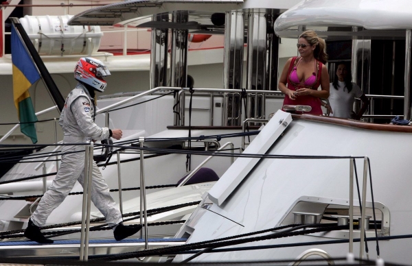 Кими Райкконен завершает карьеру в «Формуле-1»? Вспоминаем яркие моменты его выступлений
