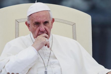«Законно ли нанимать киллера?»: Папа римский раскритиковал аборты