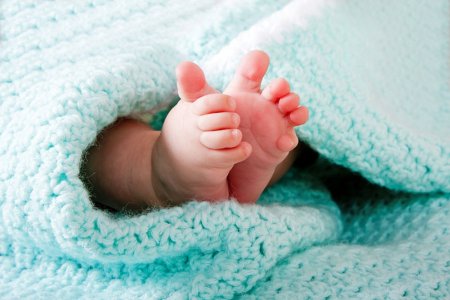 В Японии выписывают из больницы самого маленького в мире младенца