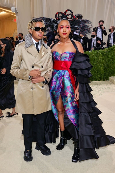 Шарапова в обнимку с Сереной, дебют Радукану в Chanel, Байлс с 40-килограммовым шлейфом – спортсмены на главной модной вечеринке года