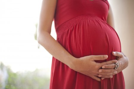 Поздняя беременность связана с долгожительством