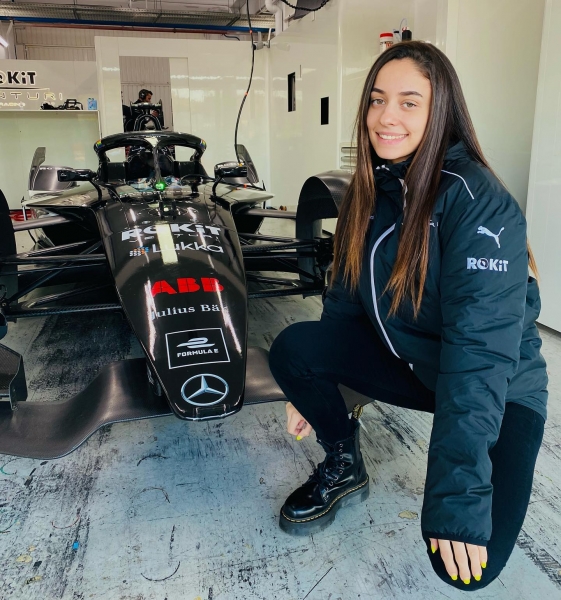 Марта Гарсия – гонщица женской «Формулы». Мечтает о «Формуле-1» и уже попала в поле зрения «Феррари»!