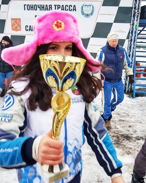 Ирина Сидоркова – гонщица из России. Ездит в испанской «Формуле-4», любимый пилот – Феттель 