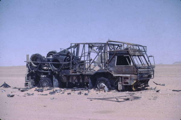 Однажды аутсайдер «Ф-1» заявился на «Дакар» с грузовиком собственной конструкции. Гнал в лидерах, но закончил пожаром