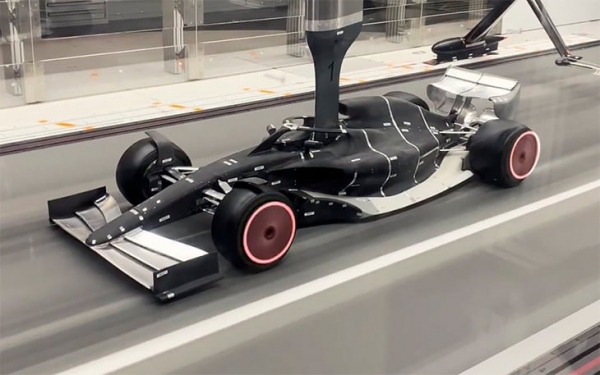 «Формула-1» уже испытывает машину 2021 года: похоже, обгонов в будущем станет больше
