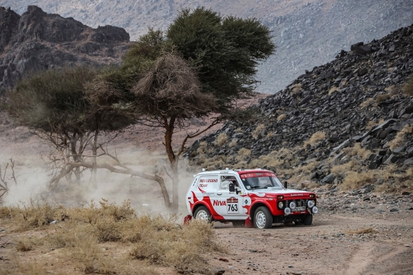 40 лет спустя: на Dakar Classic-2022 вышла «Нива» из гонки 1982 года