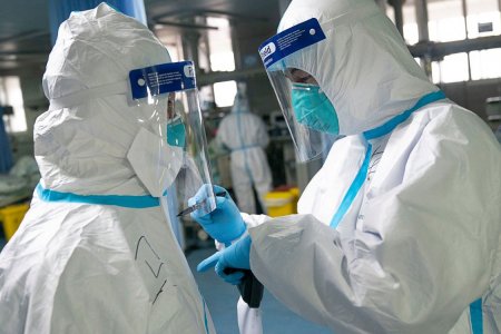 Смертельный коронавирус в Китае распространяется небывало быстро