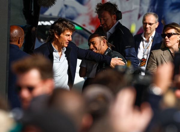 Блеск «Ф-1» на Гран-при Великобритании в лицах: улыбчивый Киану Ривз, именинник Том Круз, Гордон Рэмзи, ван Дейк, Трент и еще десяток звезд
