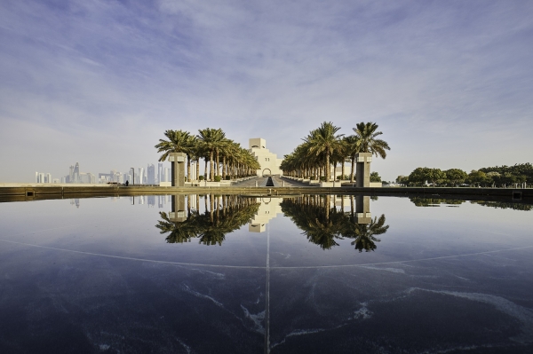Экскурсия по фону для «Ф-1» в Катаре: что за город, как там смотрят гонку и развлекают