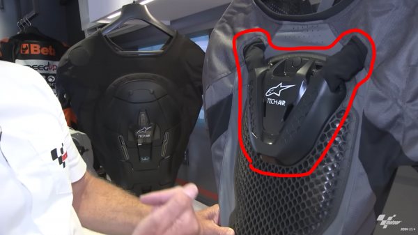 Комбинезон гонщика MotoGP – бронекостюм массой 15 кг. Из чего он состоит и почему так сложно?