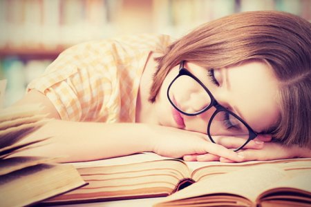 Какой аромат помогает выучить иностранный язык во сне